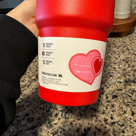 Stanley Limited Edition Valentine’s Day 30oz Ruby Hearts Tumbler - Picture 3 of 5